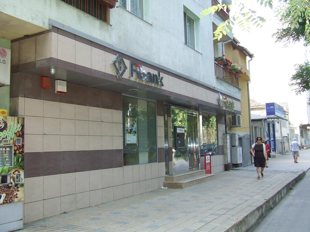 Asparuhov Guest Rooms And Apartments Warna Exterior foto