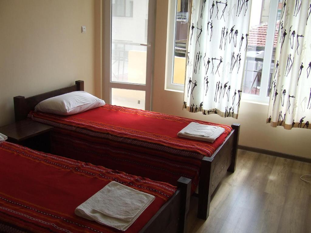 Asparuhov Guest Rooms And Apartments Warna Zimmer foto