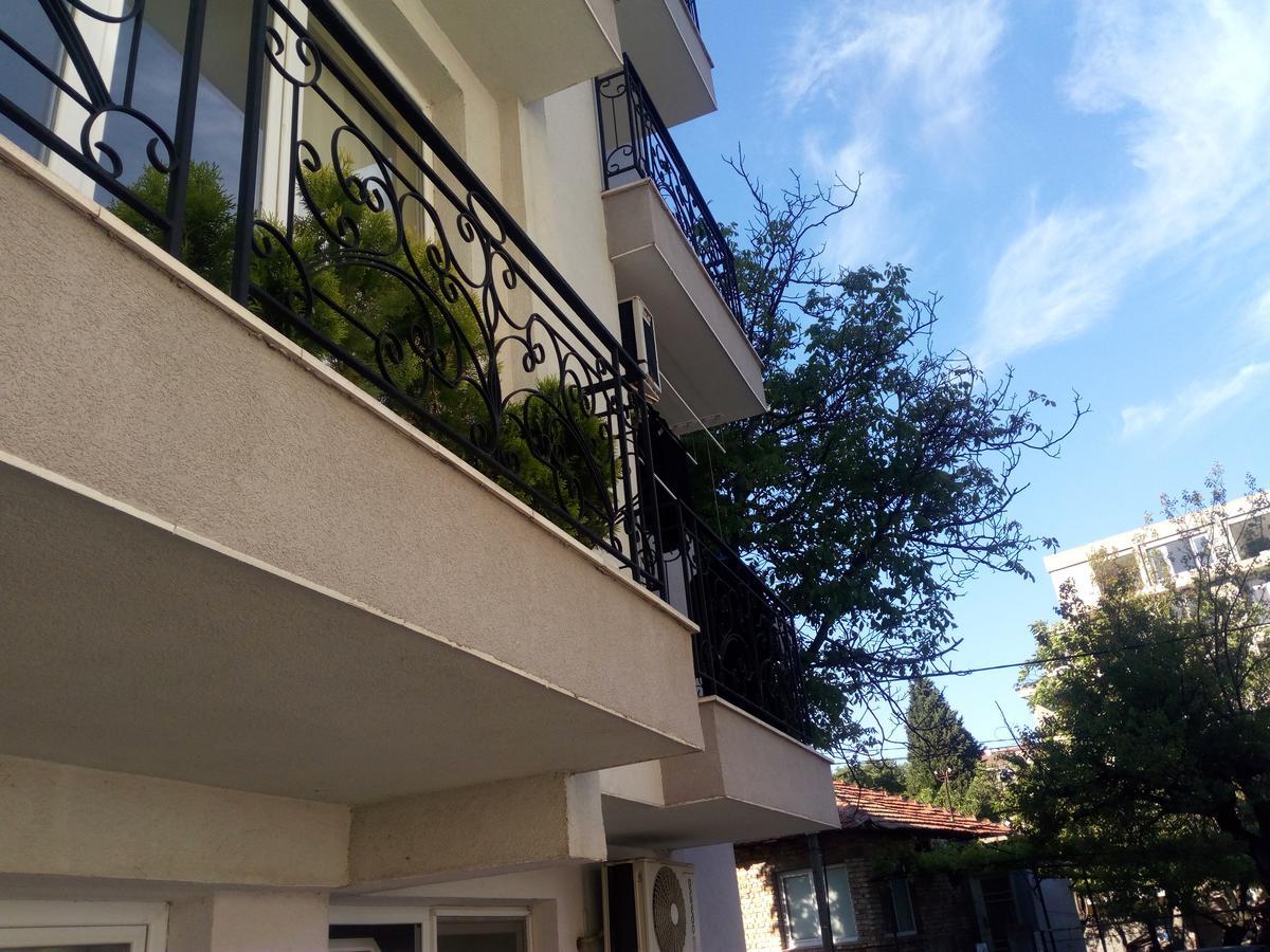Asparuhov Guest Rooms And Apartments Warna Exterior foto